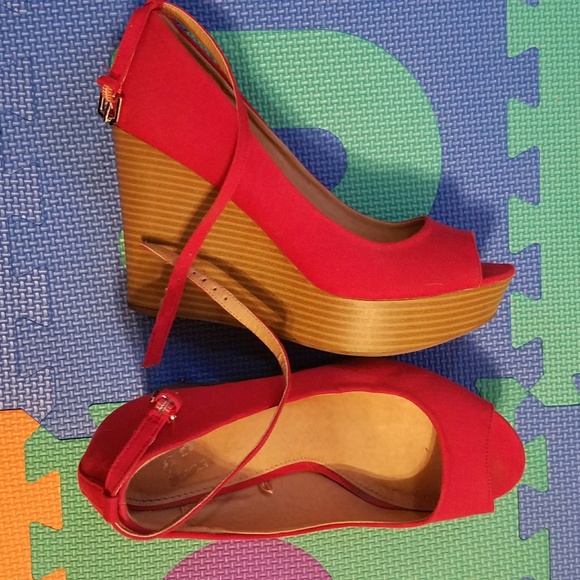 sexy red wedges